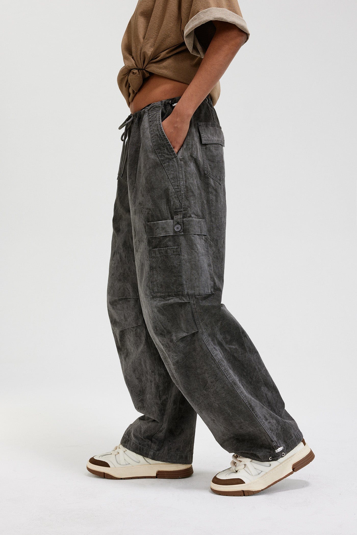 BONELESS Washed Multi-Pocket Crinkled Cargo Pants