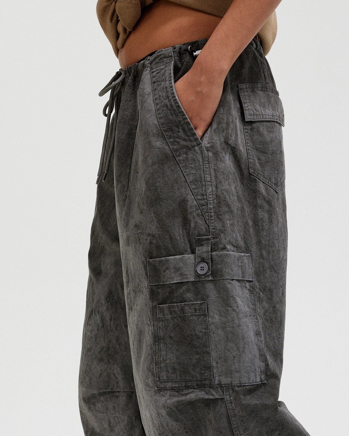 BONELESS Washed Multi-Pocket Crinkled Cargo Pants