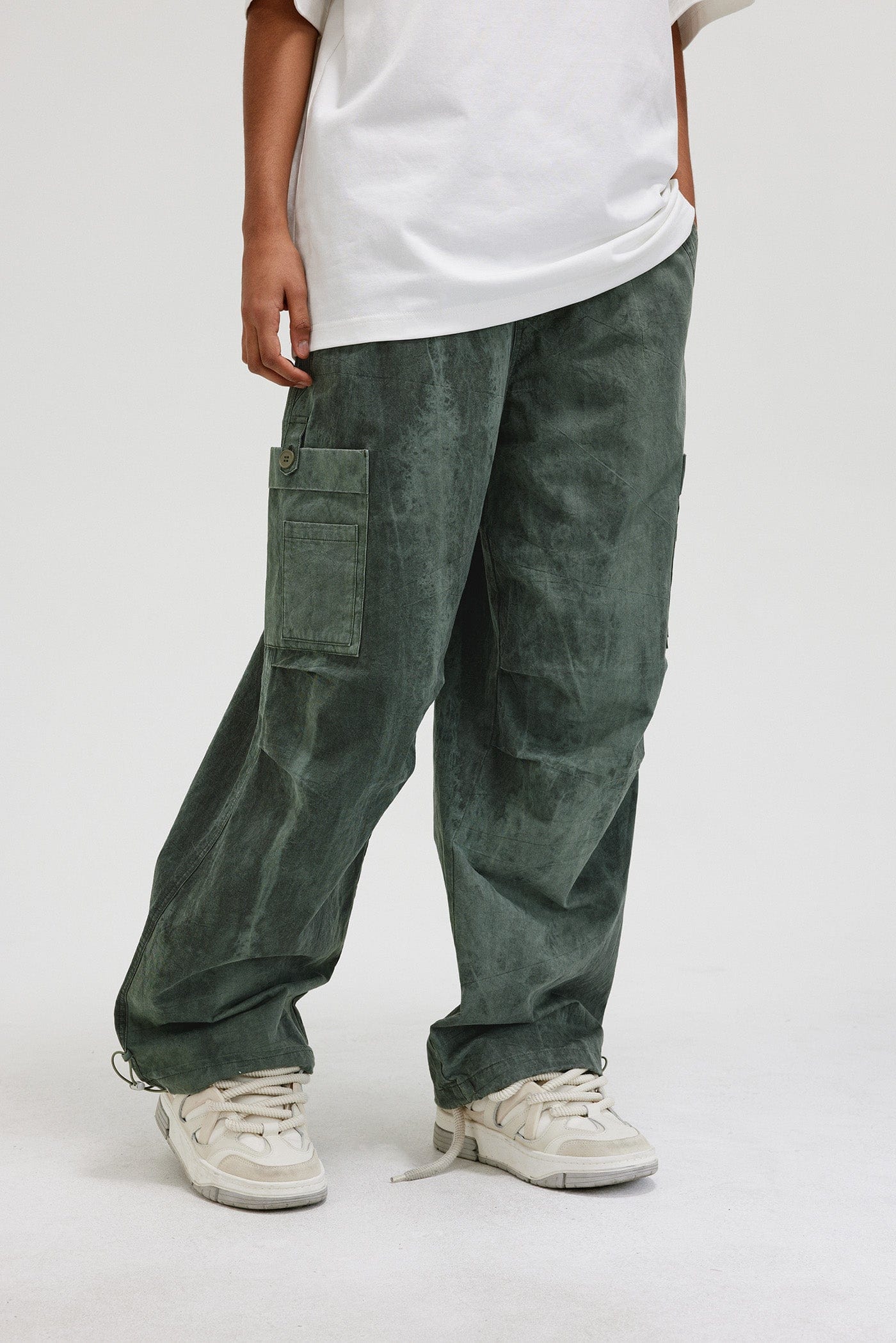 BONELESS Washed Multi-Pocket Crinkled Cargo Pants
