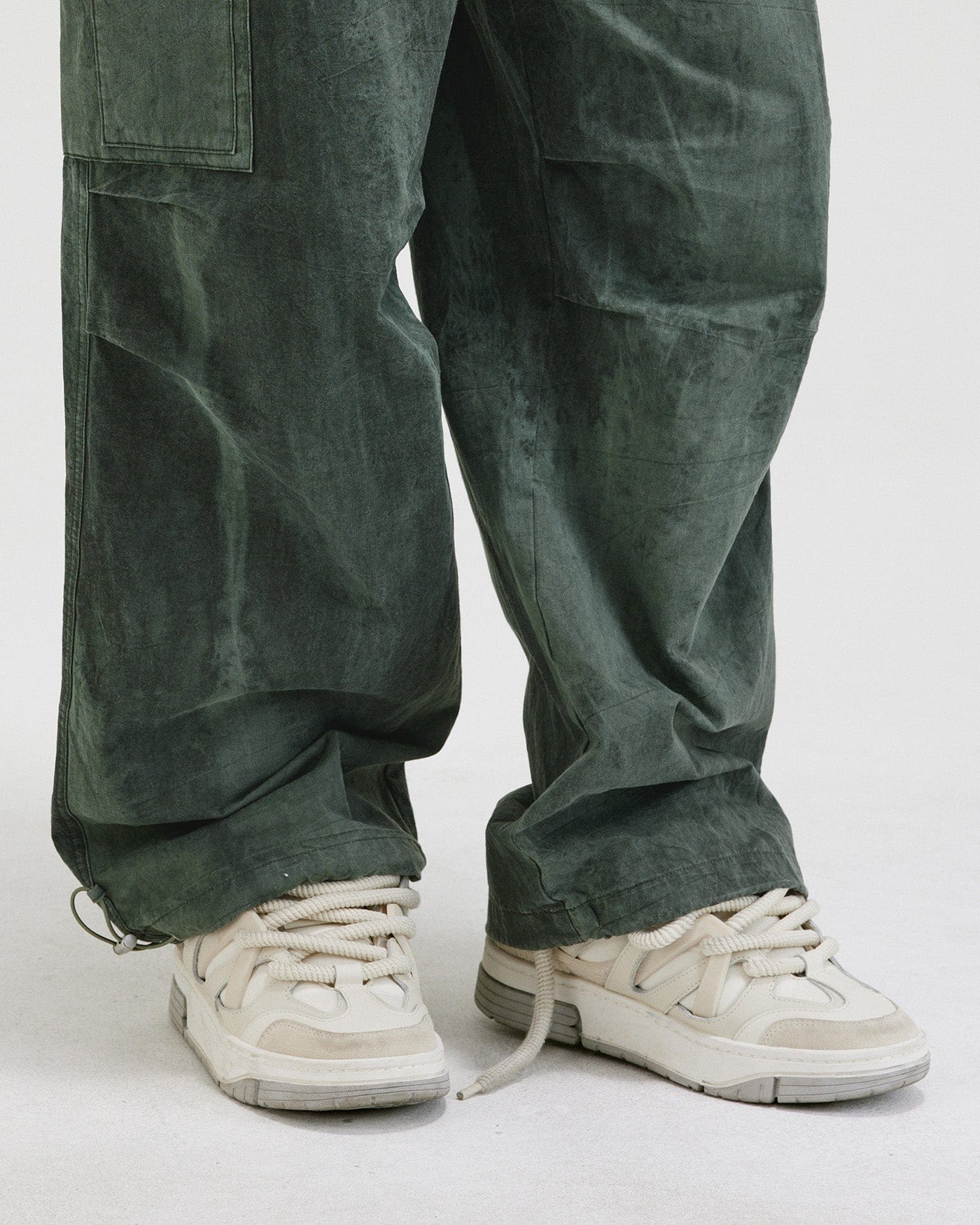 BONELESS Washed Multi-Pocket Crinkled Cargo Pants