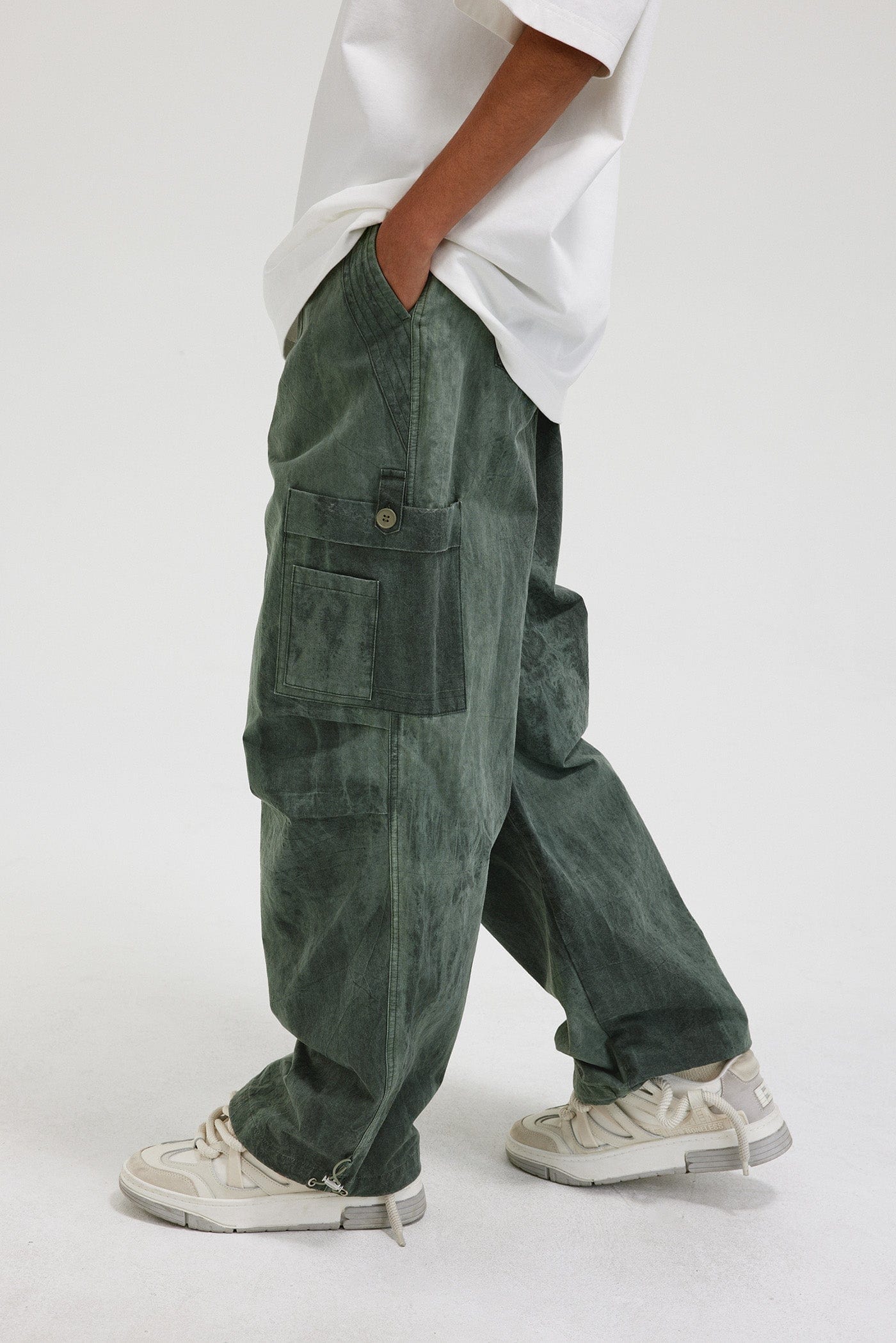 BONELESS Washed Multi-Pocket Crinkled Cargo Pants
