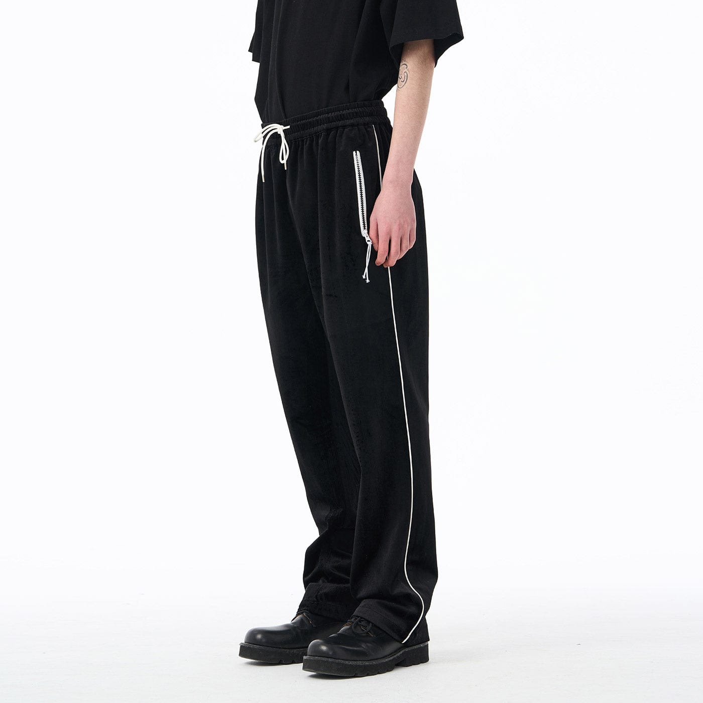 EPIC POETRY Velour Straight Pants