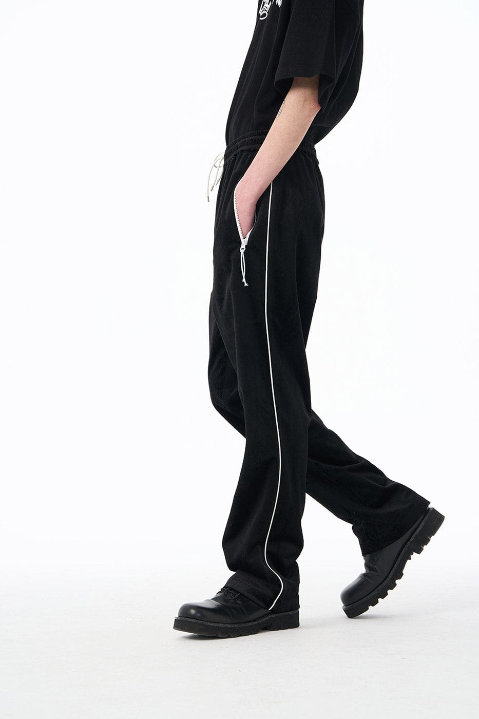 EPIC POETRY Velour Straight Pants