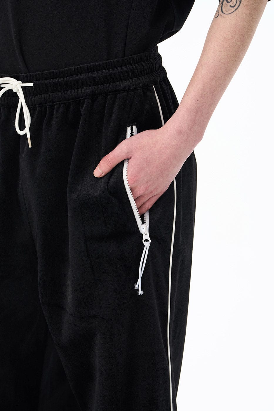 EPIC POETRY Velour Straight Pants