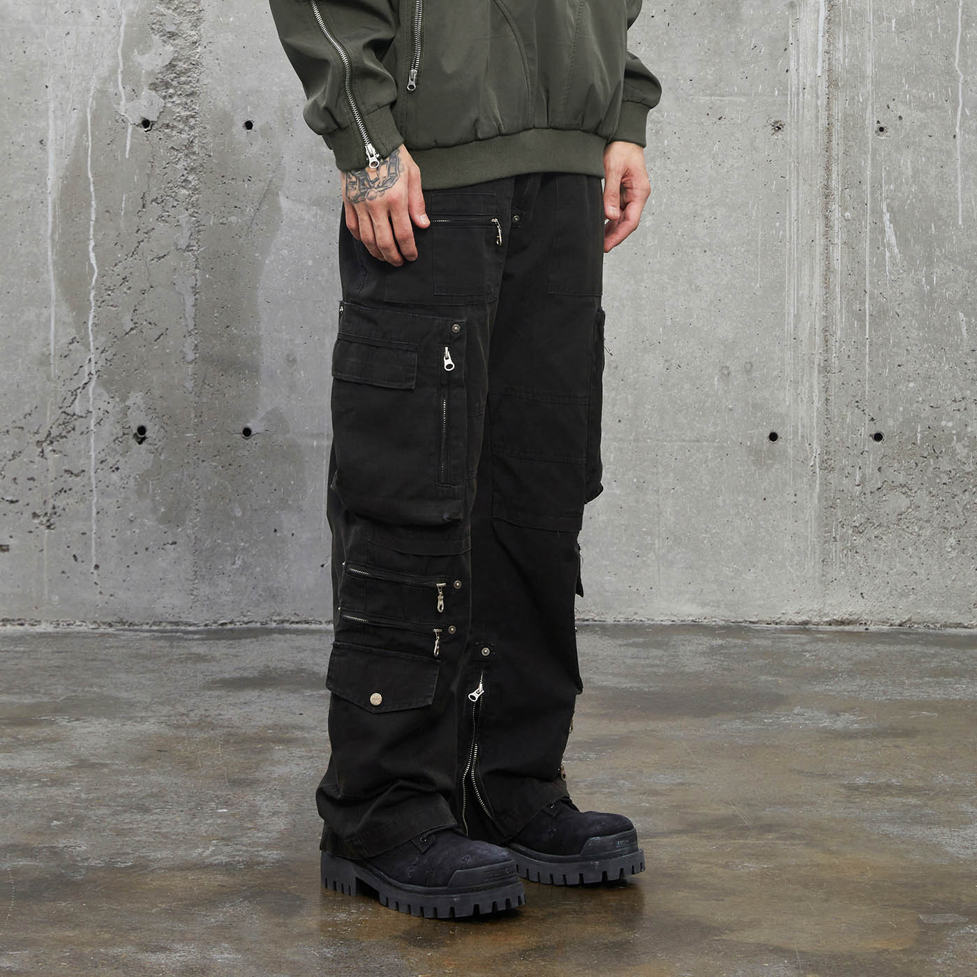 F2CE Multi-Pocket Zipper Pants