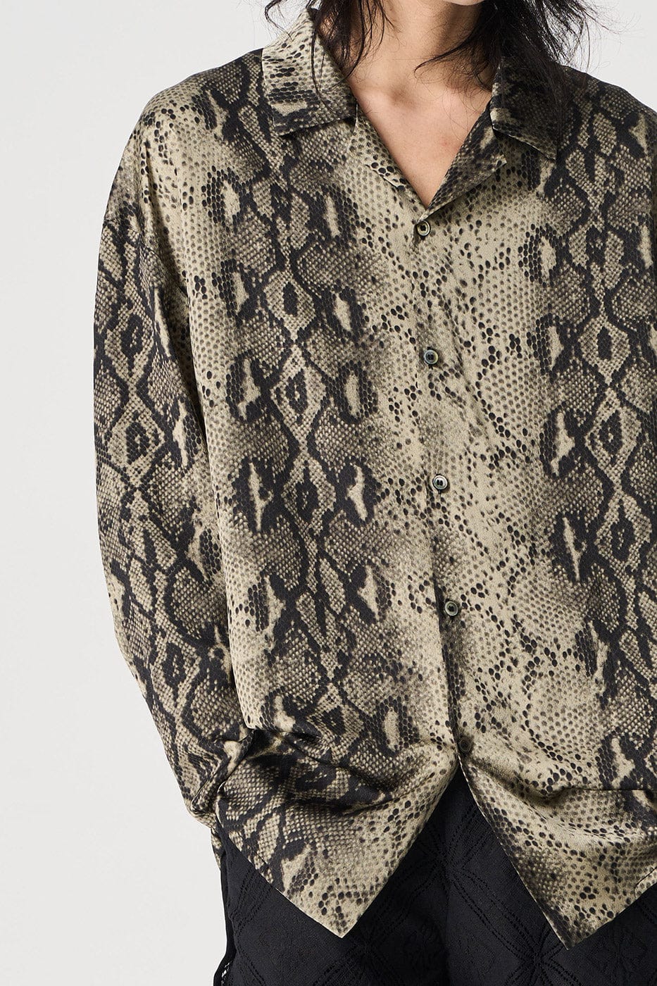 EPIC POETRY Dark Serpentine Shirt