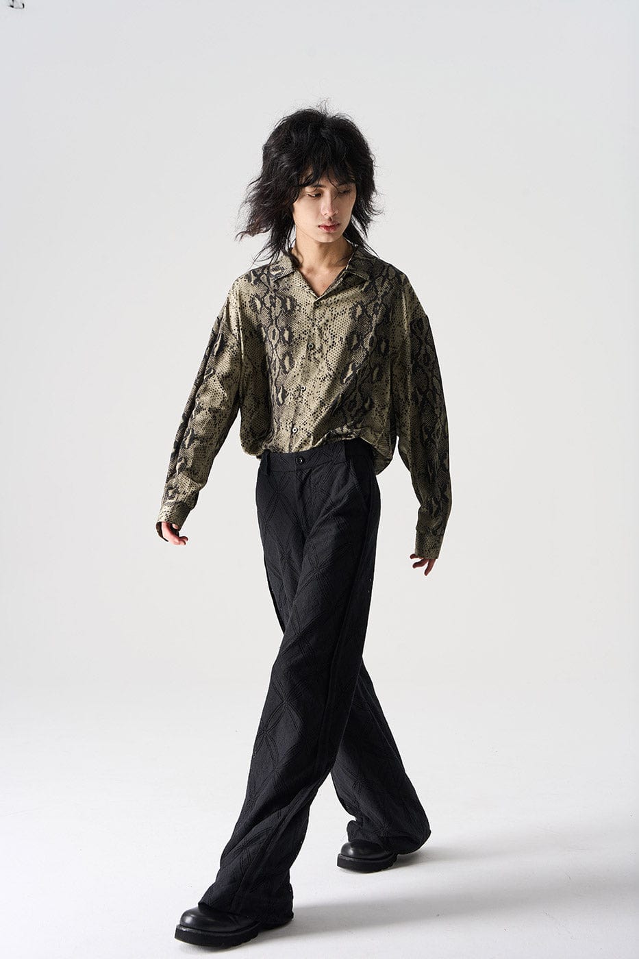 EPIC POETRY Dark Serpentine Shirt