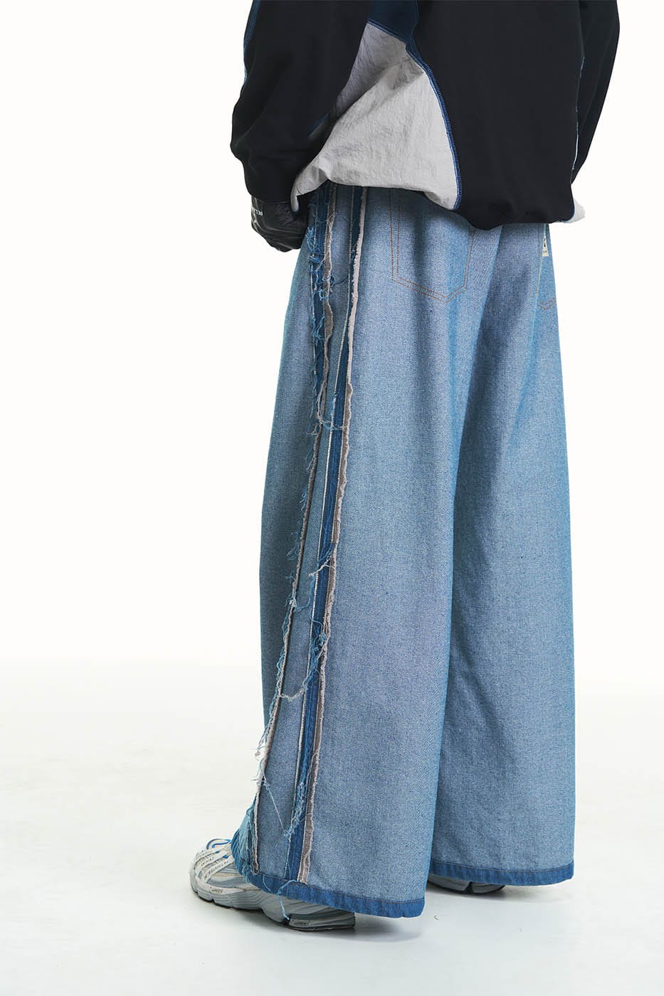 RELABEL Inside-Out Spliced Frayed Baggy Jeans
