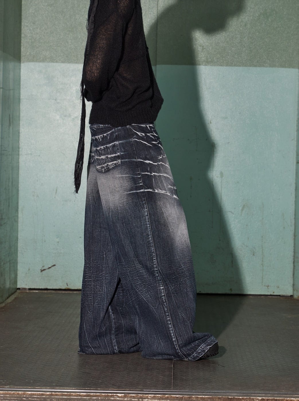 DND4DES Lighting Crease Washed Wide-Leg Jeans