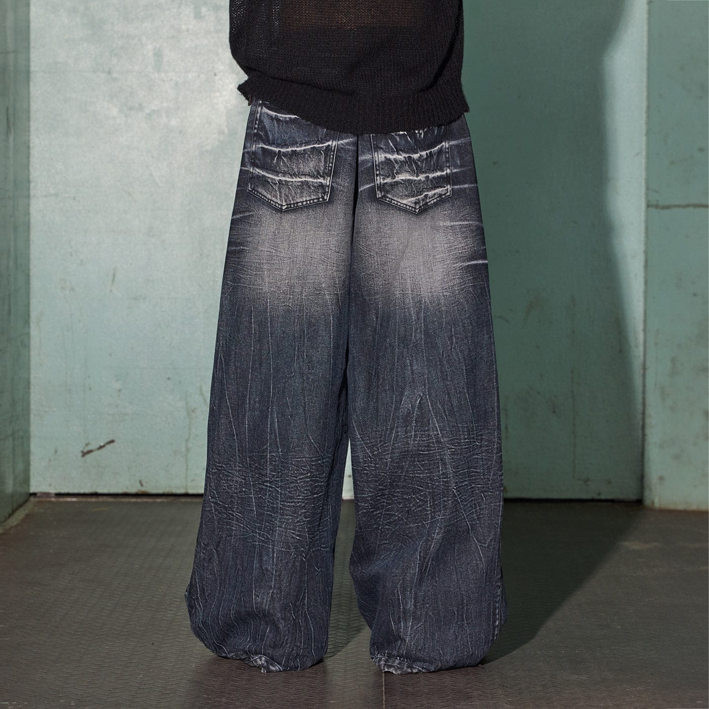 DND4DES Lighting Crease Washed Wide-Leg Jeans