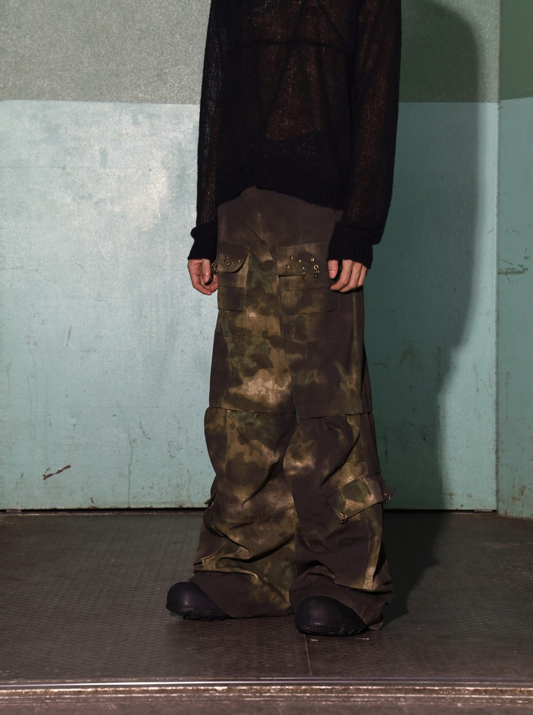 DND4DES Oil Stain Distressed Oversized Cargo