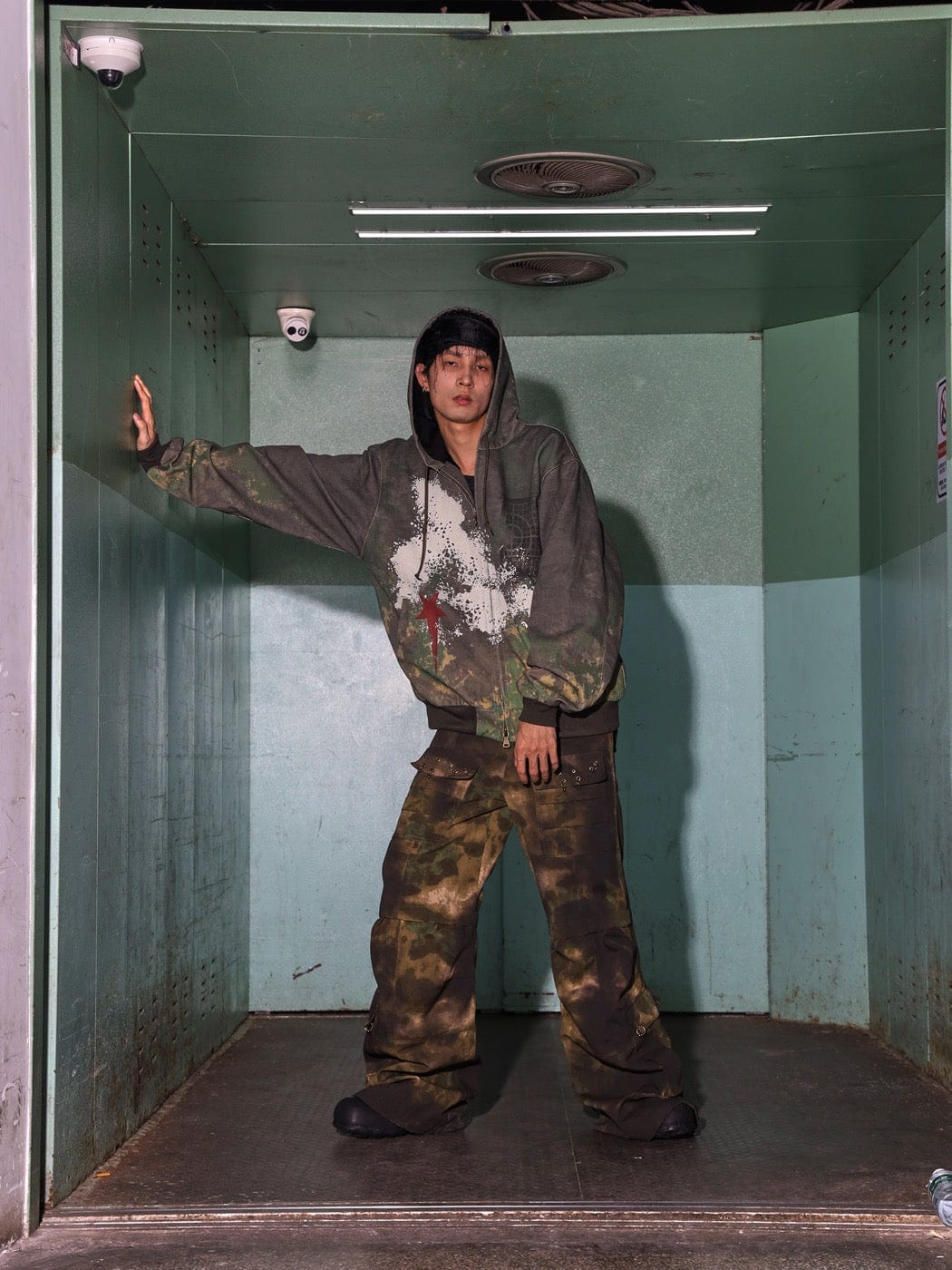 DND4DES Oil Stain Distressed Oversized Cargo