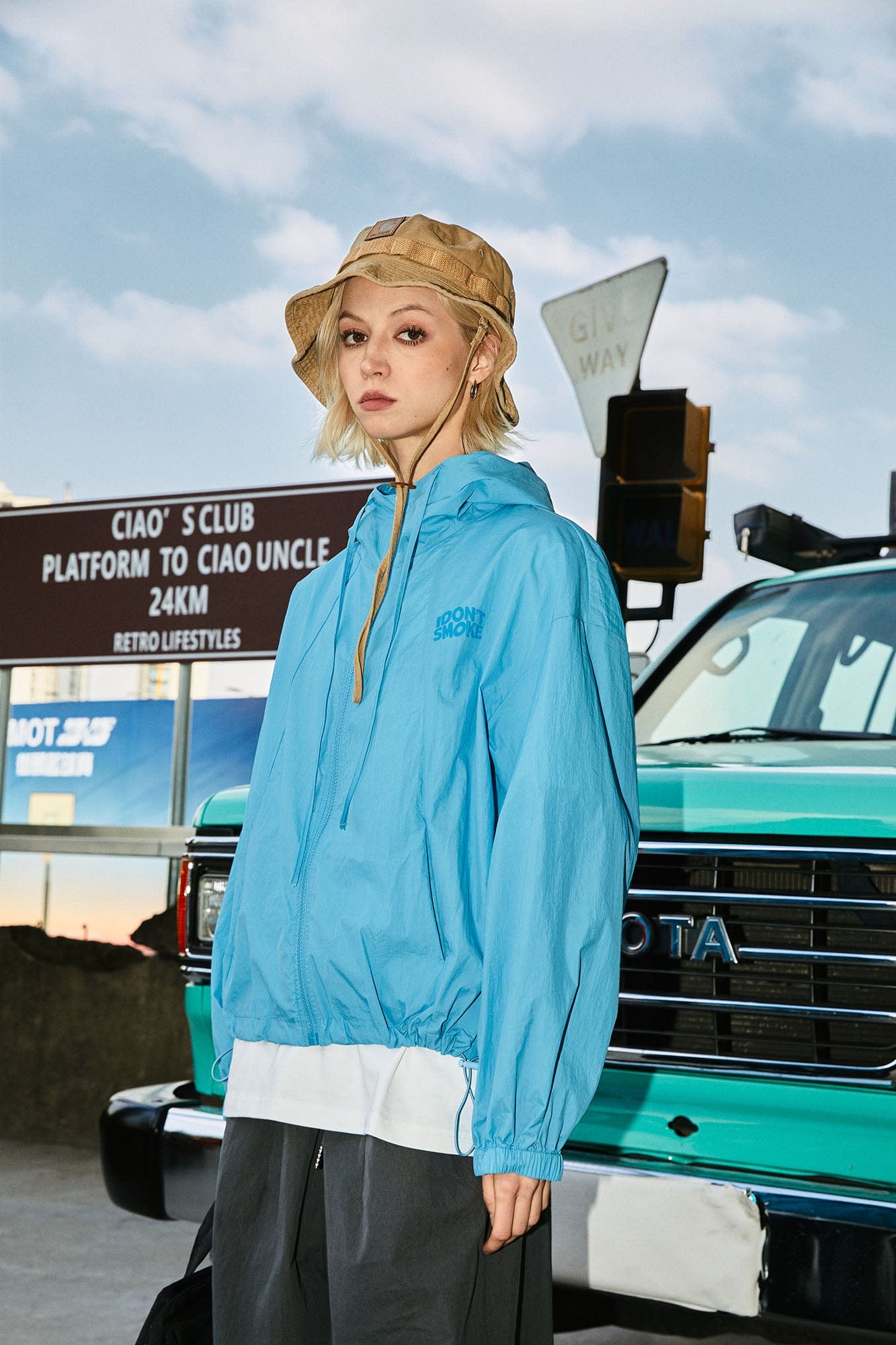 DONSMOKE Essential Lightweight Hooded UV Protection Jacket
