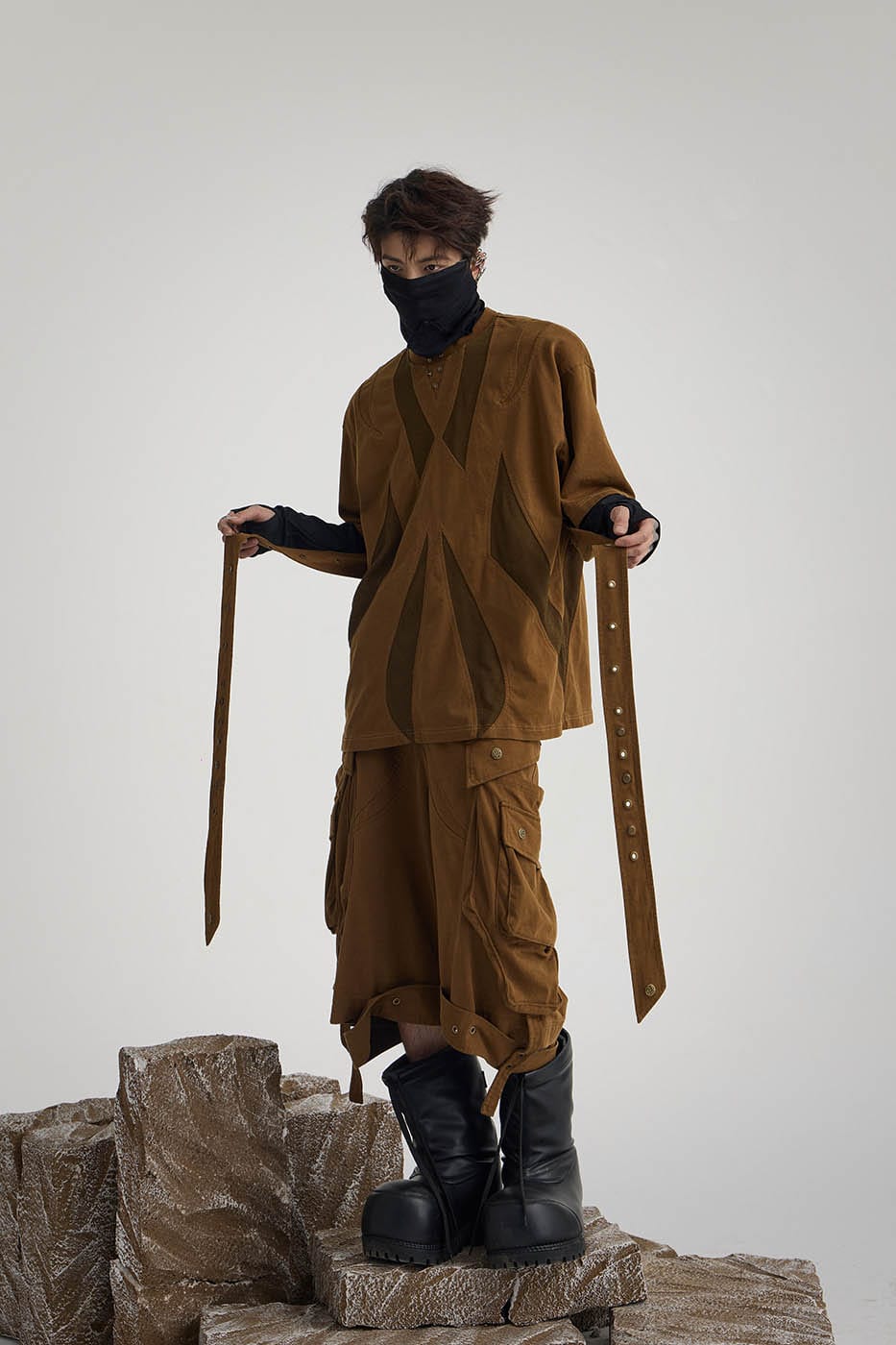 FLYERRER Deconstructed Spliced Strap Rivet T-Shirt