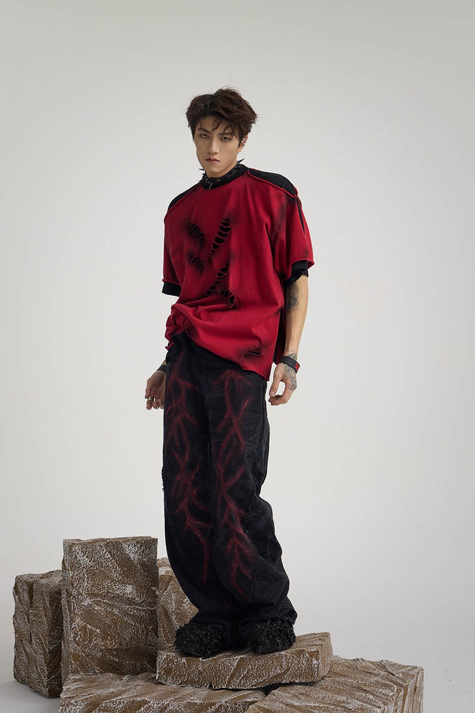 FLYERRER Spliced Raw Edge Doodle Wrinkled Jeans