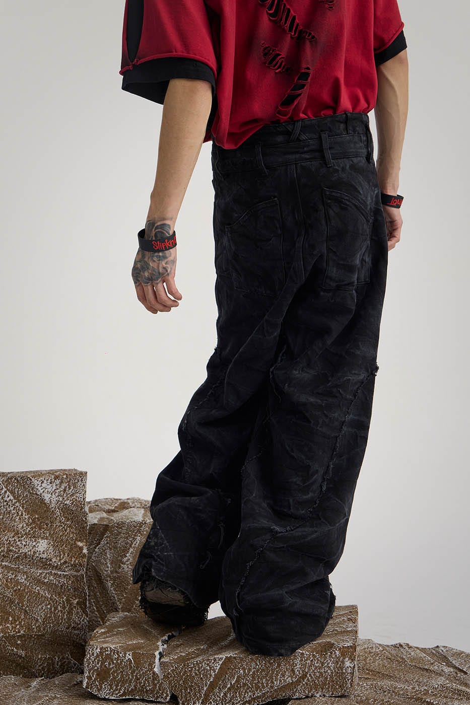FLYERRER Spliced Raw Edge Doodle Wrinkled Jeans