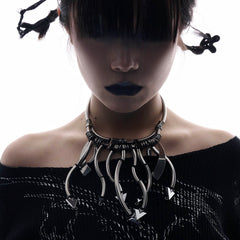 ILLUSORY Mechanical Multi-Arrow Necklace