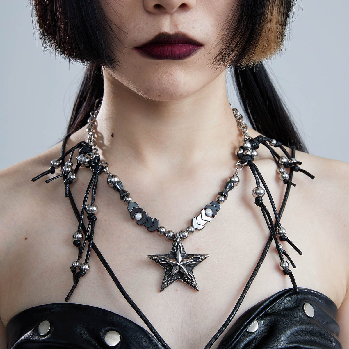 ILLUSORY Mechanical Pentagram Beaded Necklace