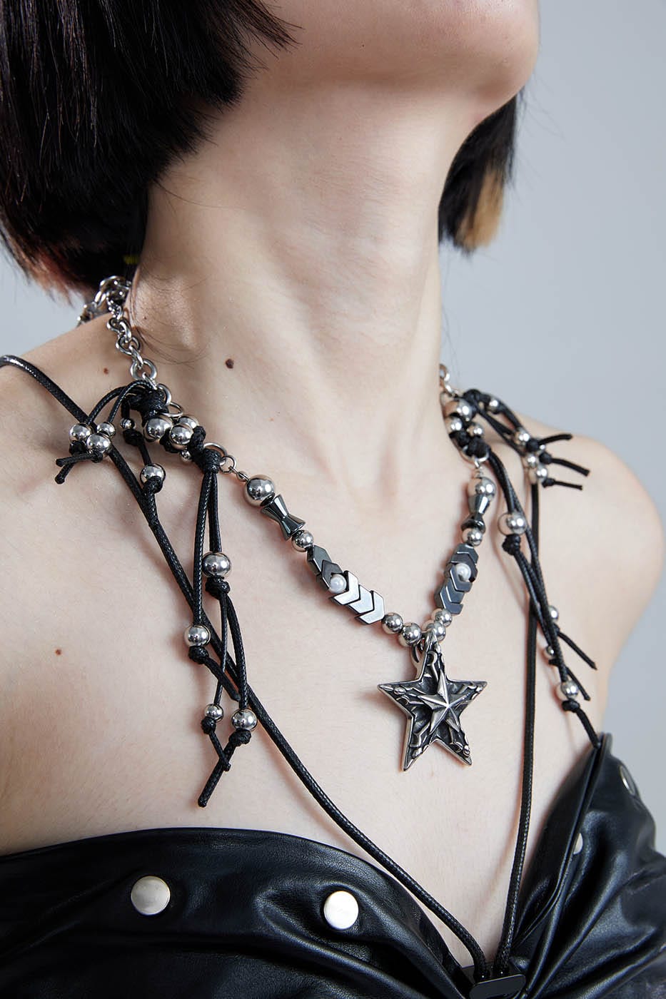 ILLUSORY Mechanical Pentagram Beaded Necklace
