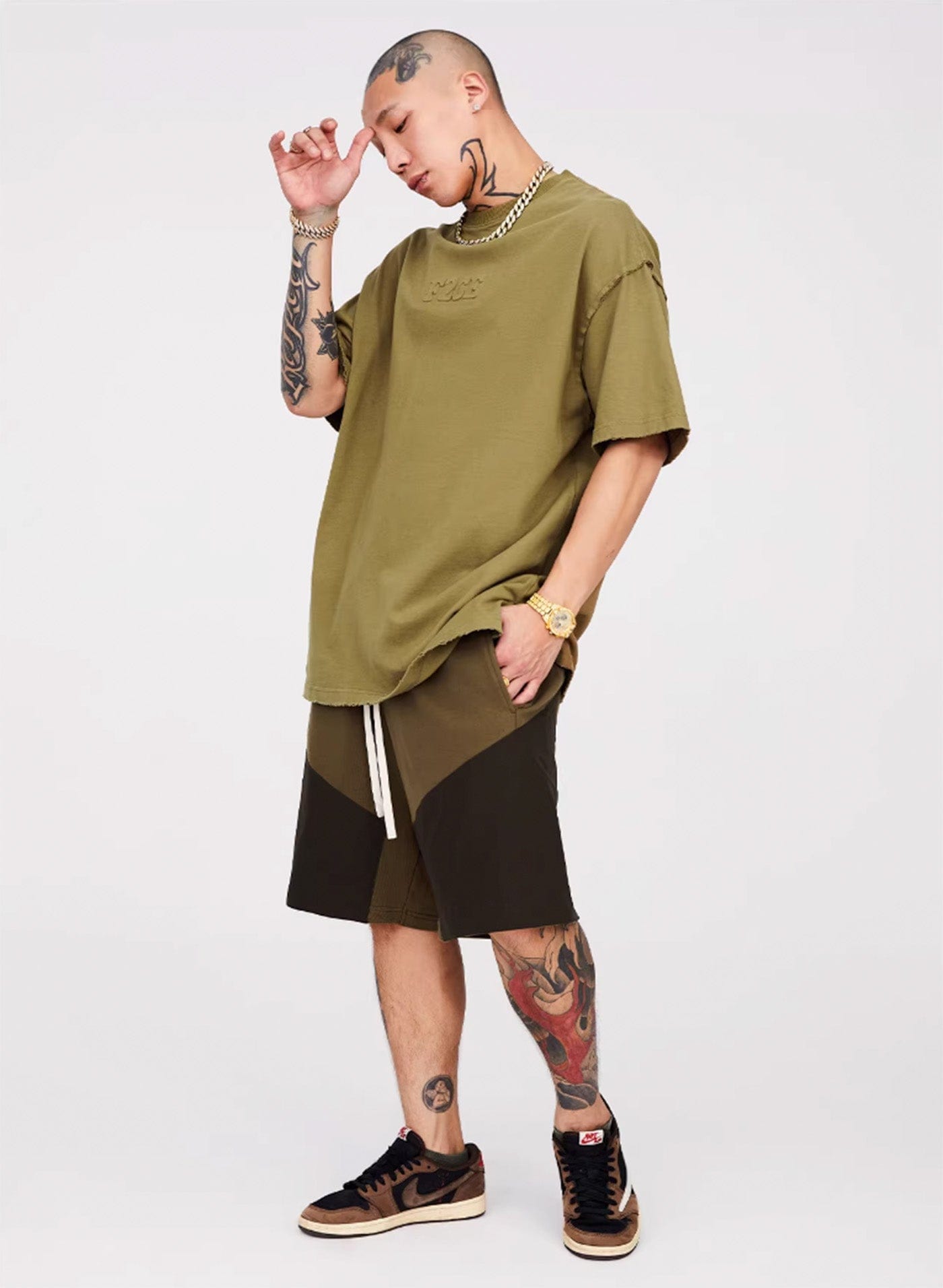 F2CE Essential Embossed LOGO Reversed T-Shirt
