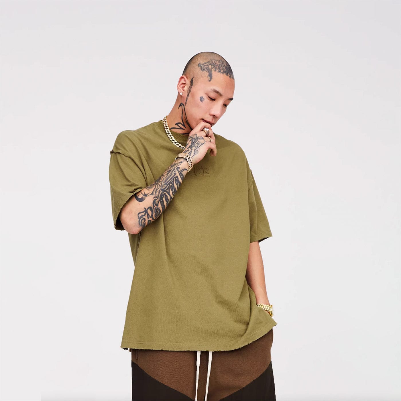 F2CE Essential Embossed LOGO Reversed T-Shirt