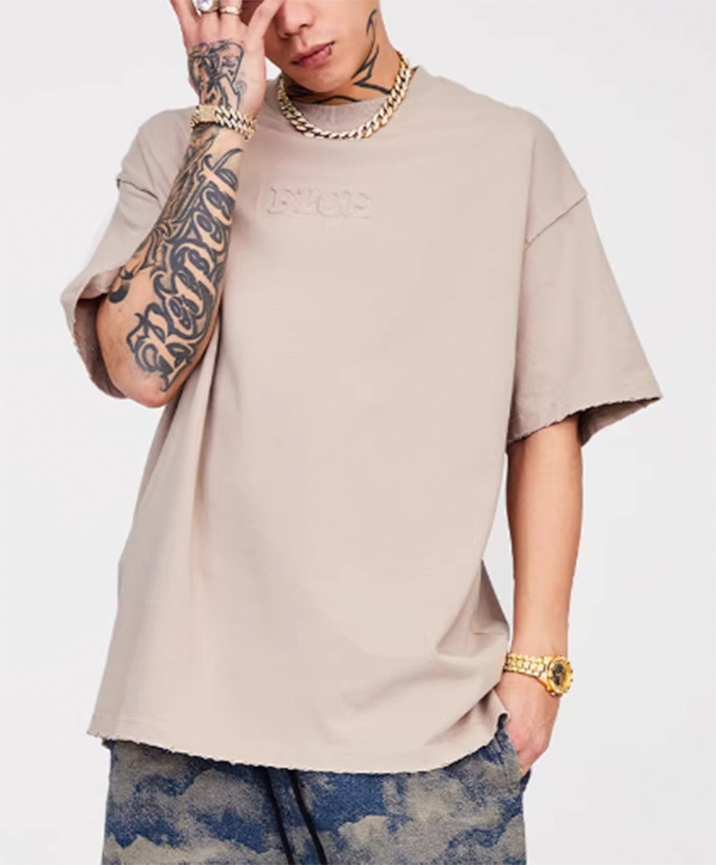 F2CE Essential Embossed LOGO Reversed T-Shirt