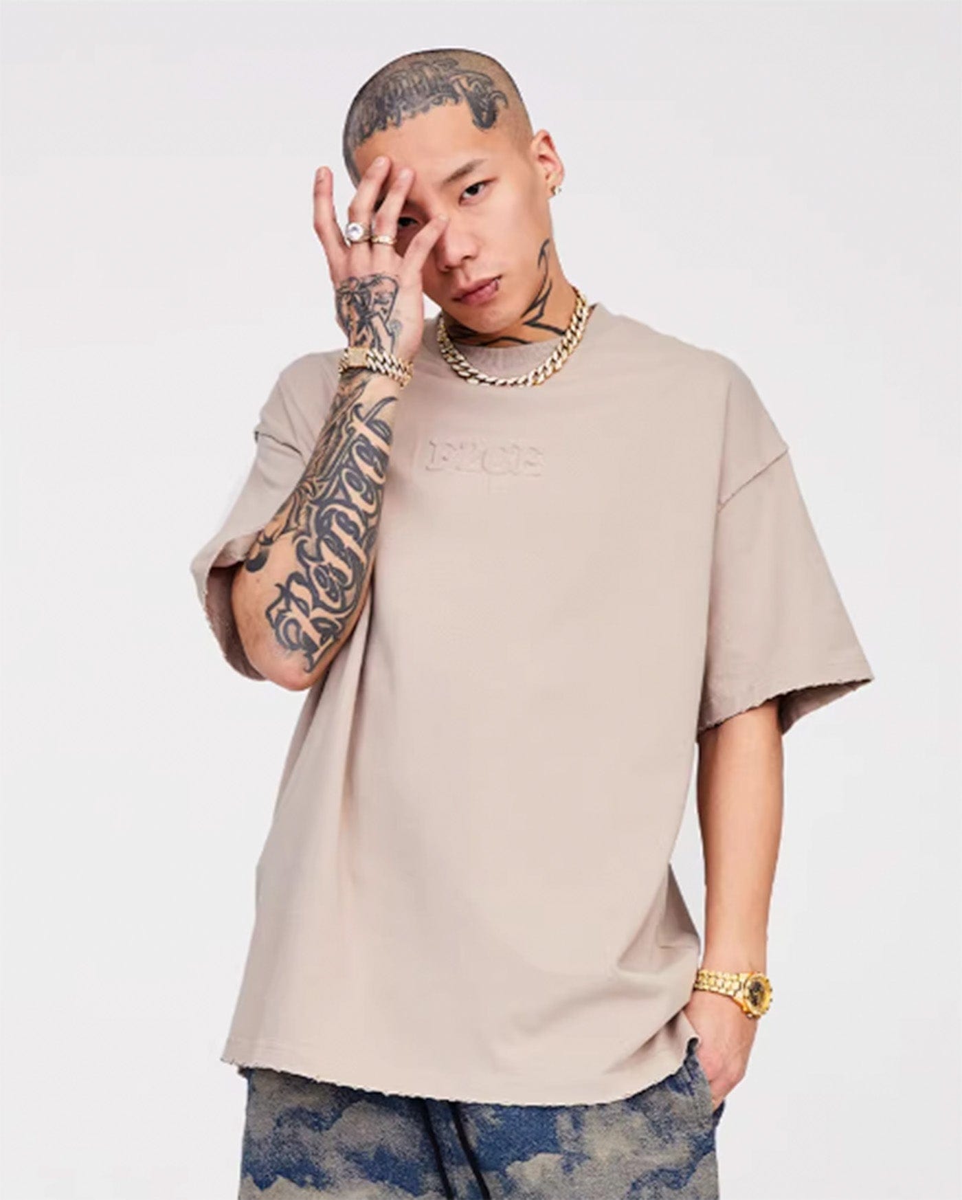 F2CE Essential Embossed LOGO Reversed T-Shirt