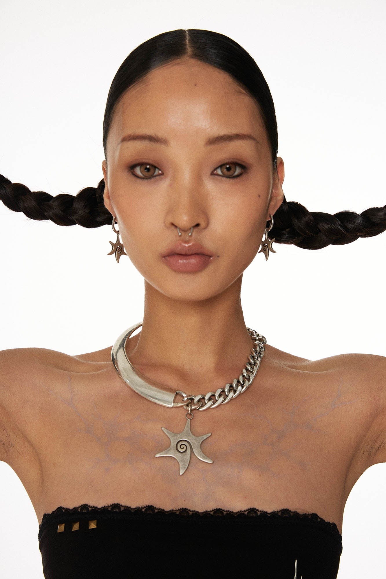 SCHWARZGOLD Distressed Hexagram Swirl Earrings