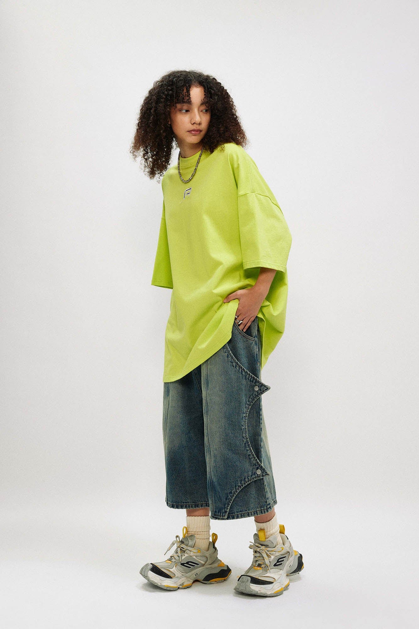 OVDY Wing Embroidered Patch Oversized T-Shirt