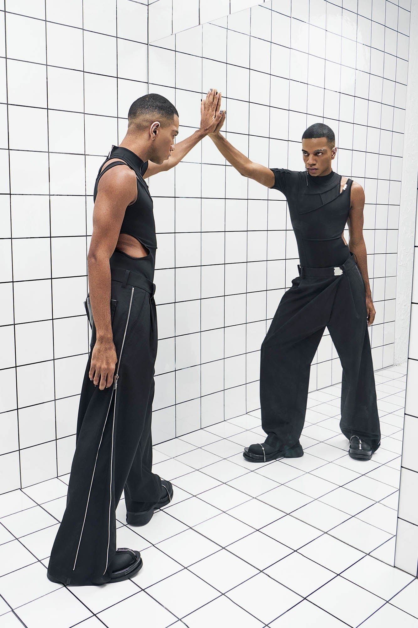 455EMBLE Side-Zip Asymmetrical PU-Pocket Pants