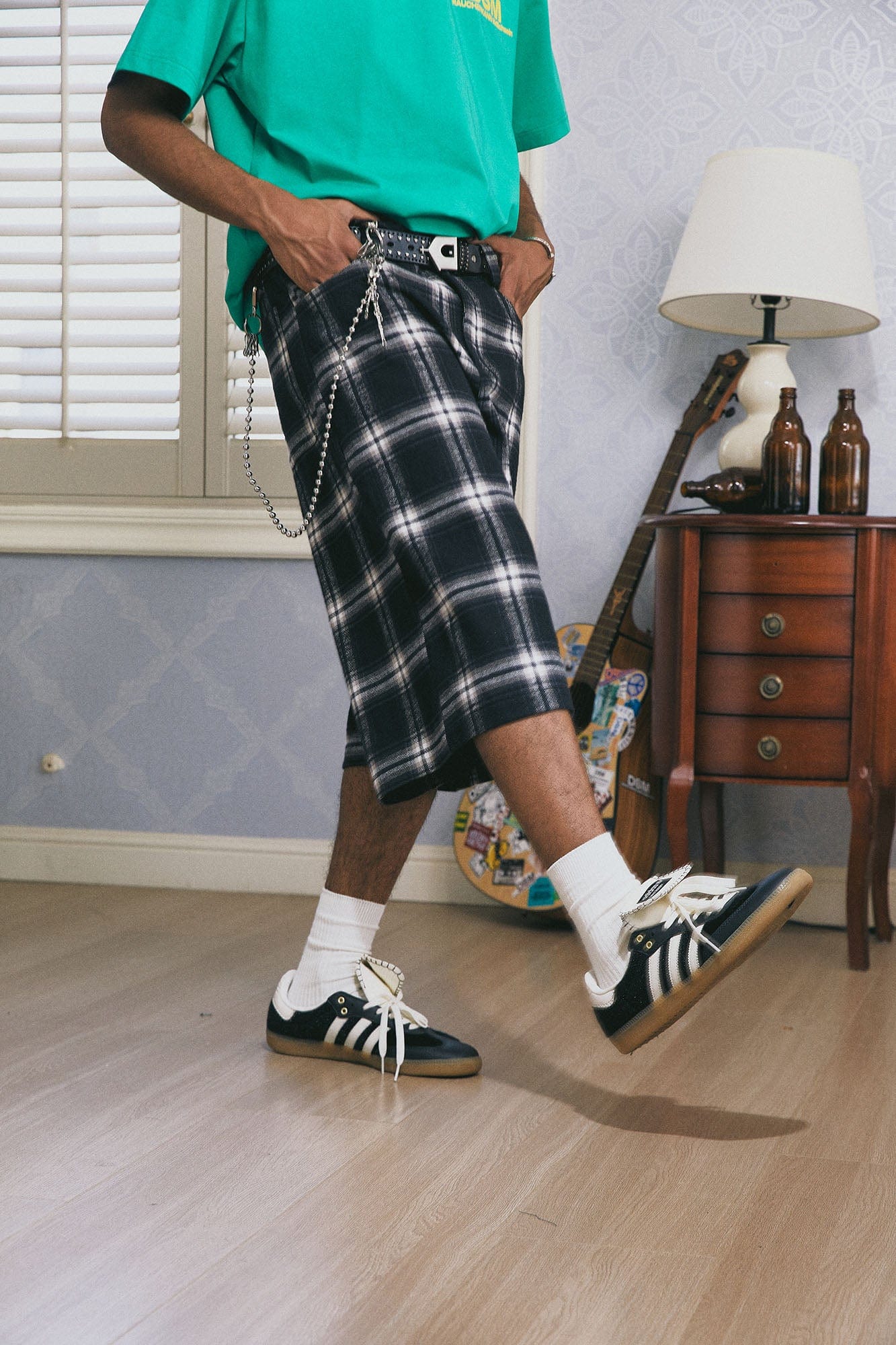 DONSMOKE Retro Plaid Oversized Shorts