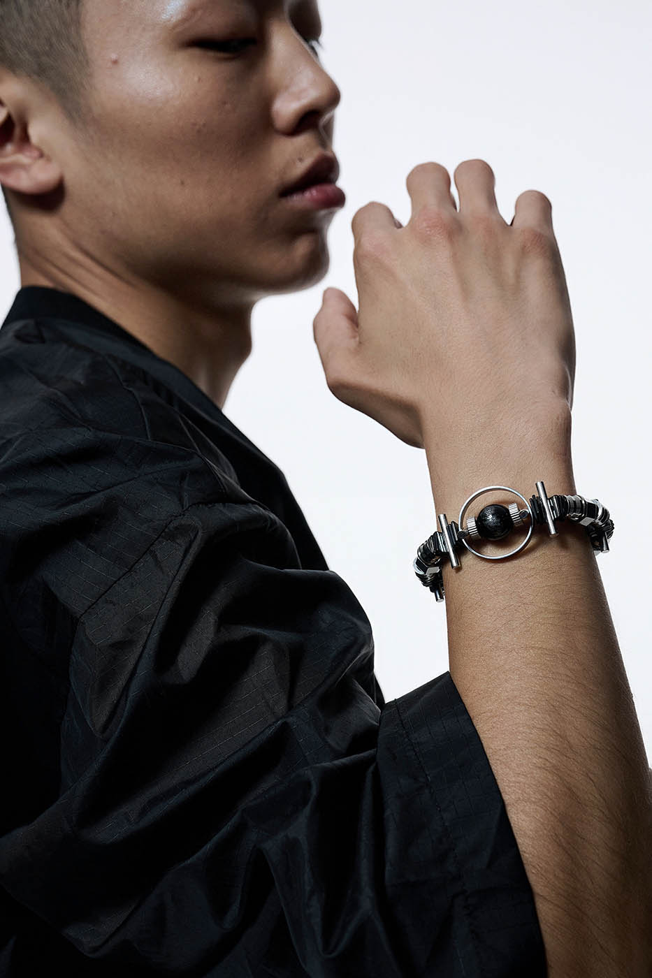 ILLUSORY Blackhole Mech Bracelet
