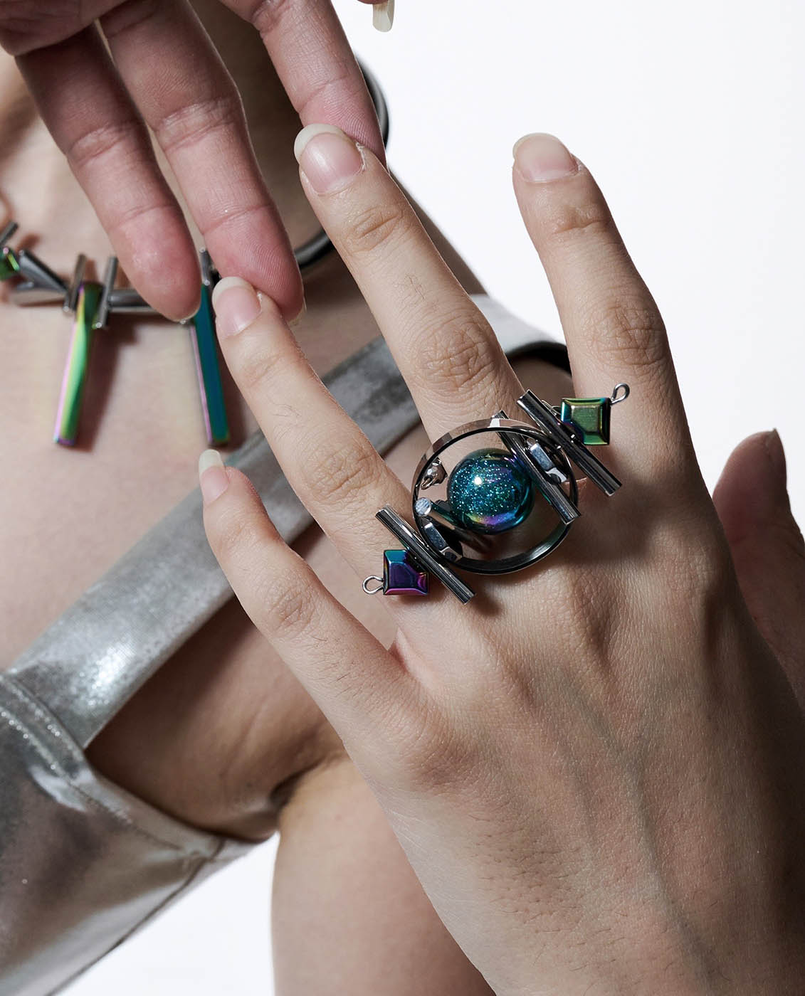 ILLUSORY Planet Beaded Ring