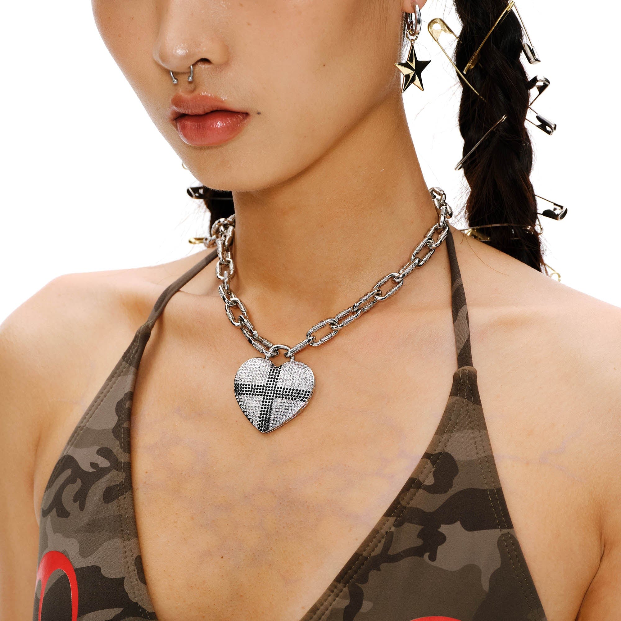 SCHWARZGOLD Cross Heart Diamond Pendant Necklace