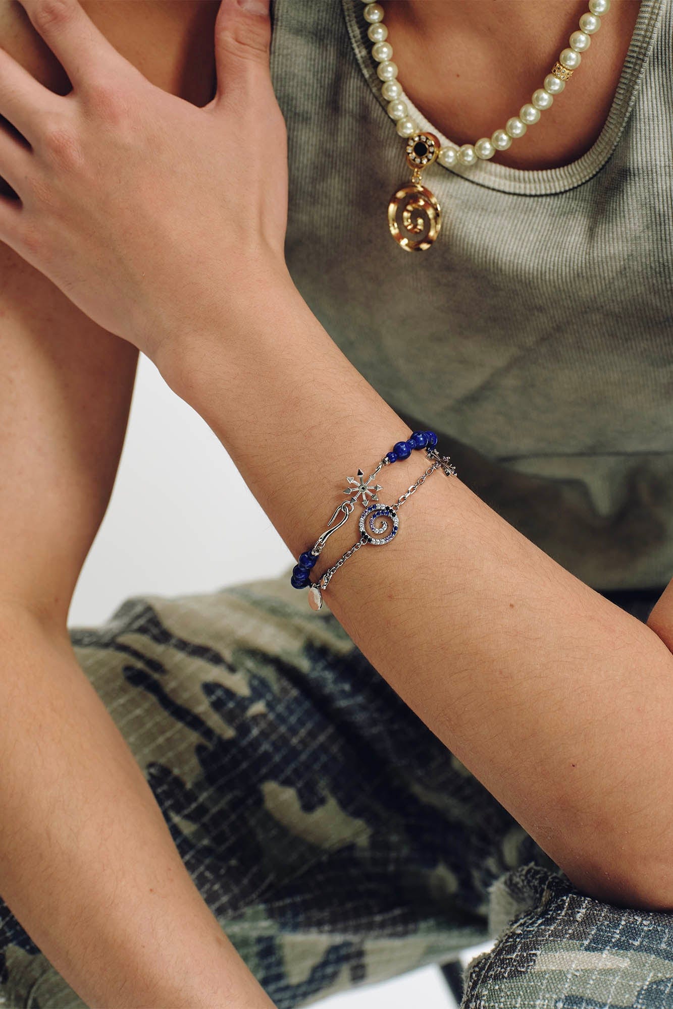 SCHWARZGOLD Chaos Star Lapis Lazuli Beaded Bracelet