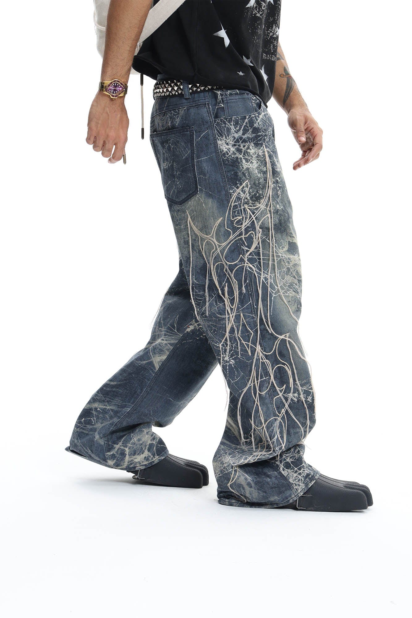 DND4DES Distressed Spider Web Embroidered Jeans