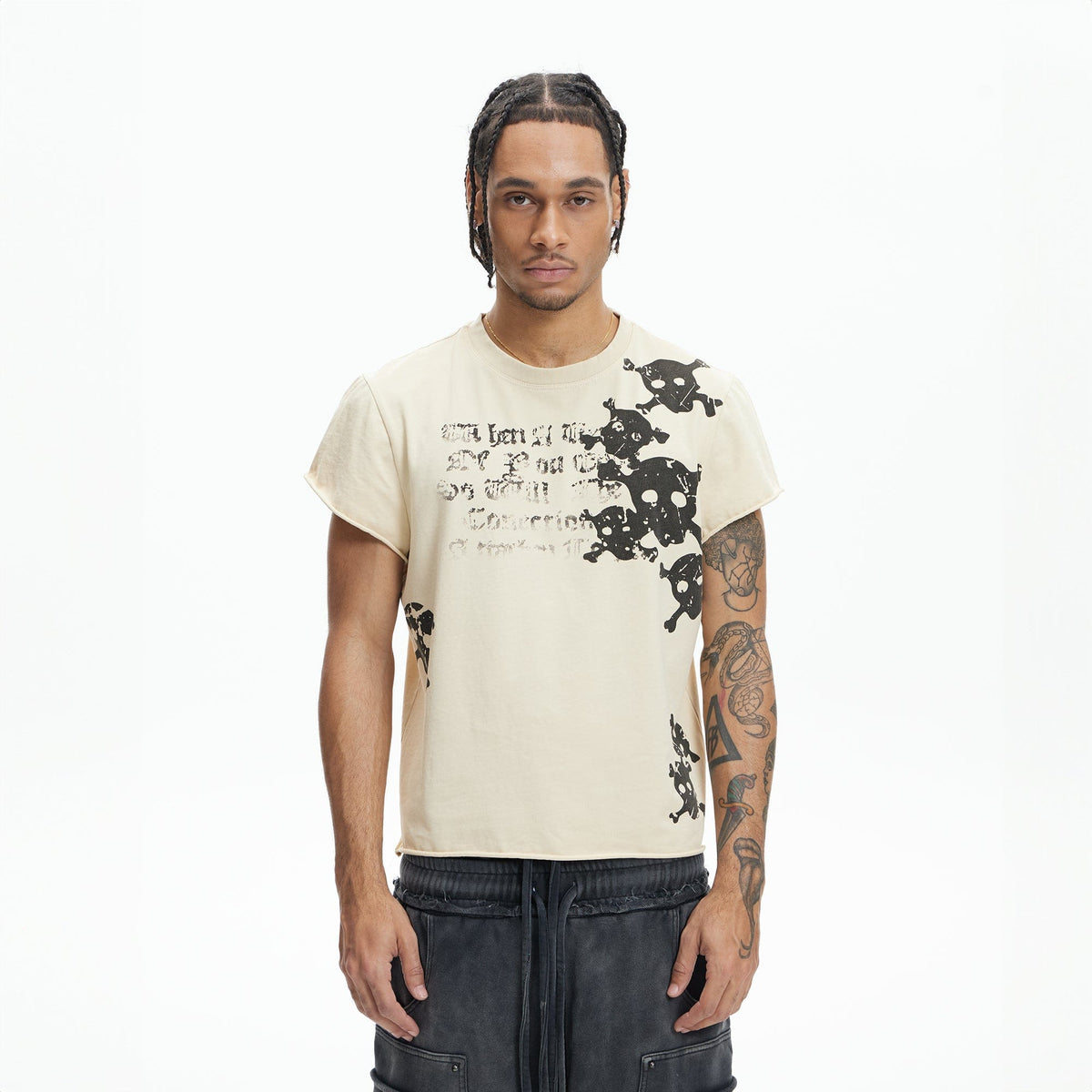 DND4DES Distressed Skull Graphic T-Shirt