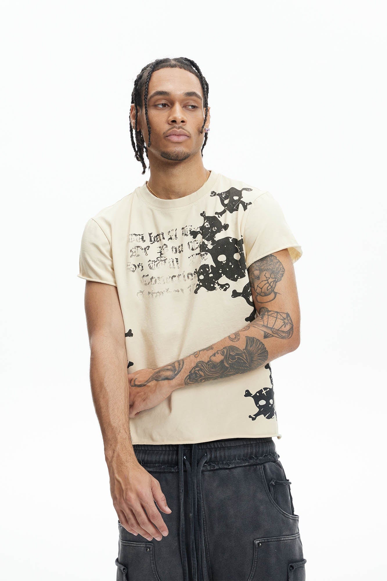 DND4DES Distressed Skull Graphic T-Shirt