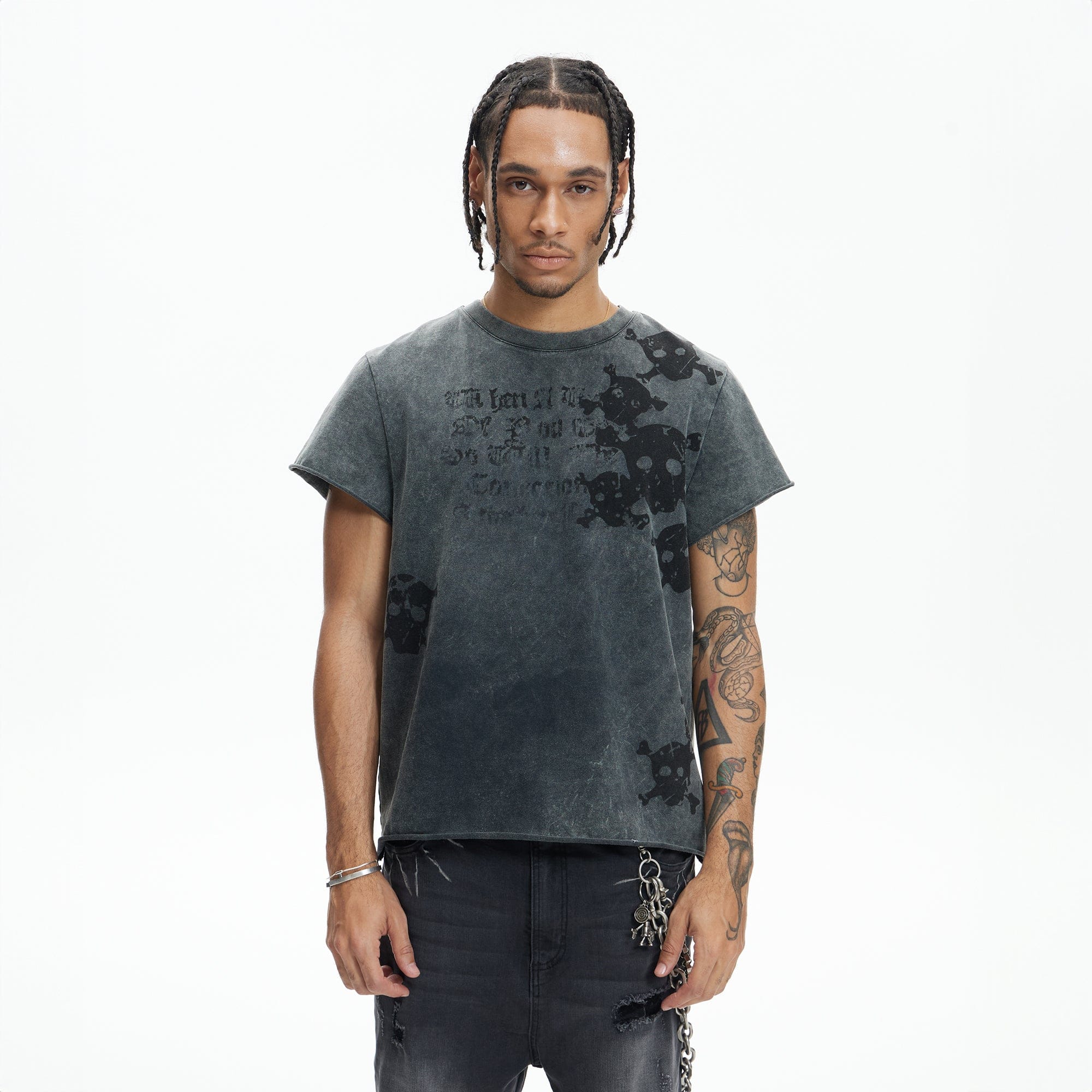 DND4DES Distressed Skull Graphic T-Shirt