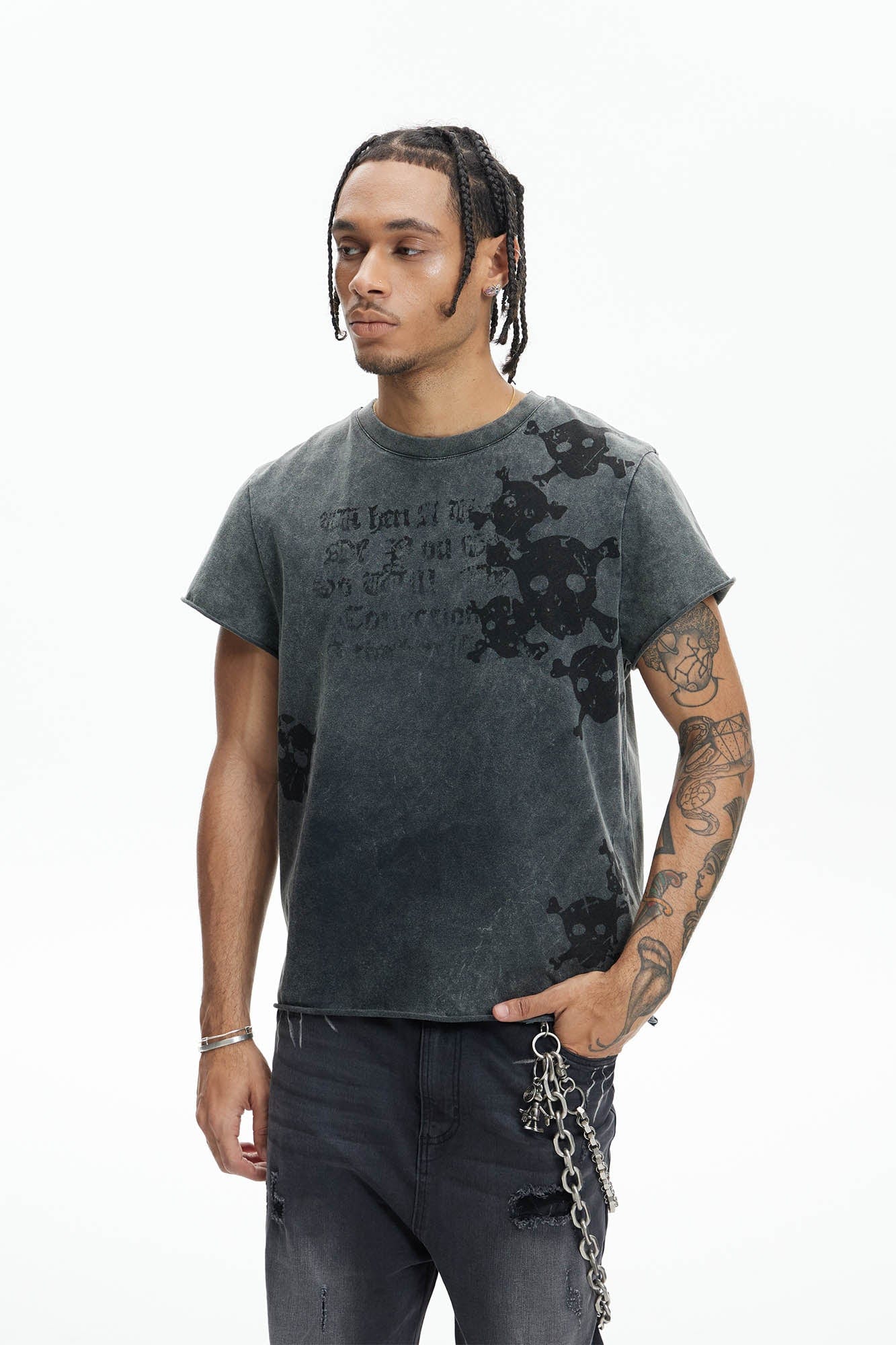 DND4DES Distressed Skull Graphic T-Shirt