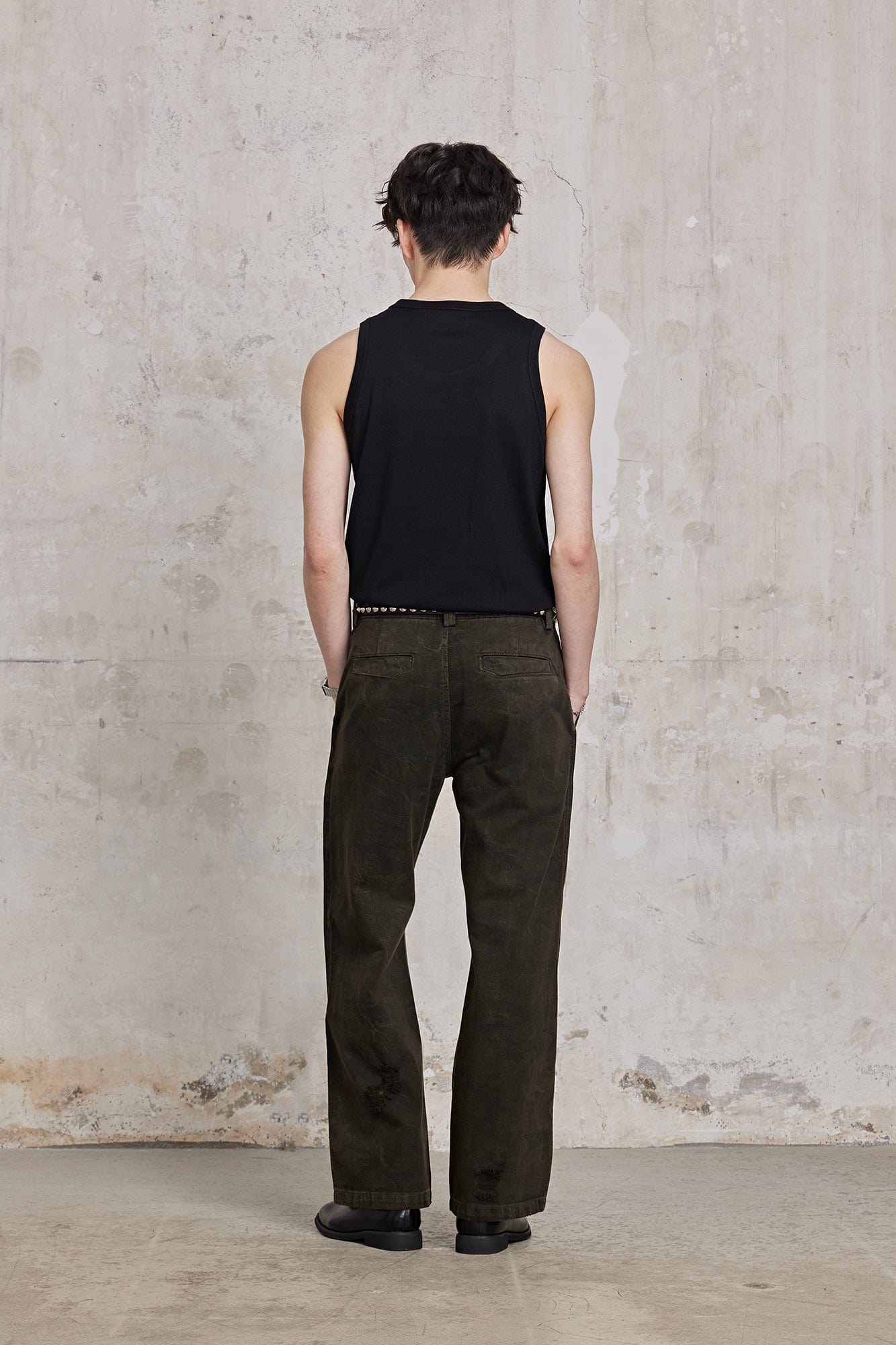 FACEONLAB Ripped Cracked Straight-Leg Pant