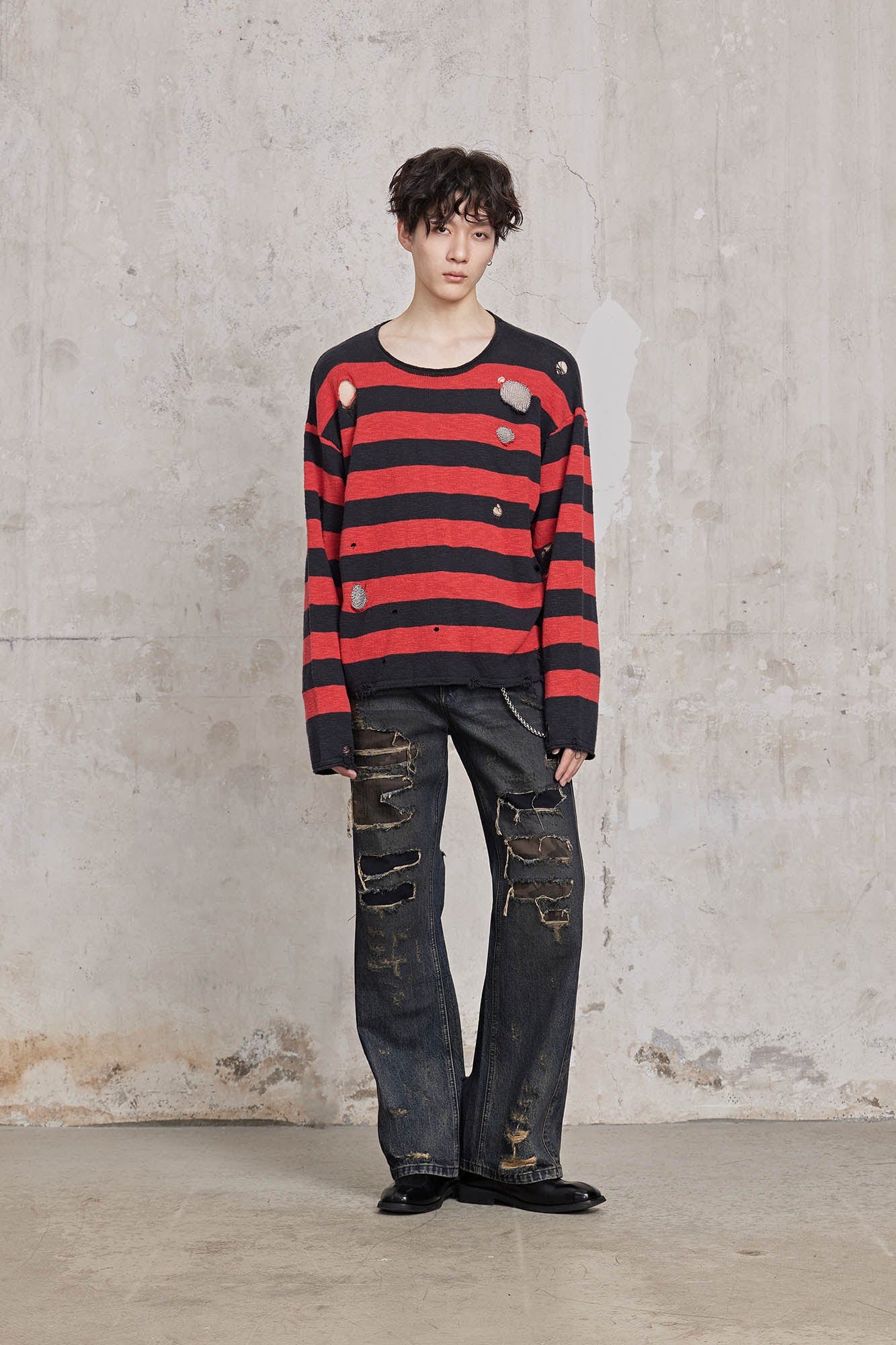 FACEONLAB Stripe Distressed Frayed Crewneck Sweater