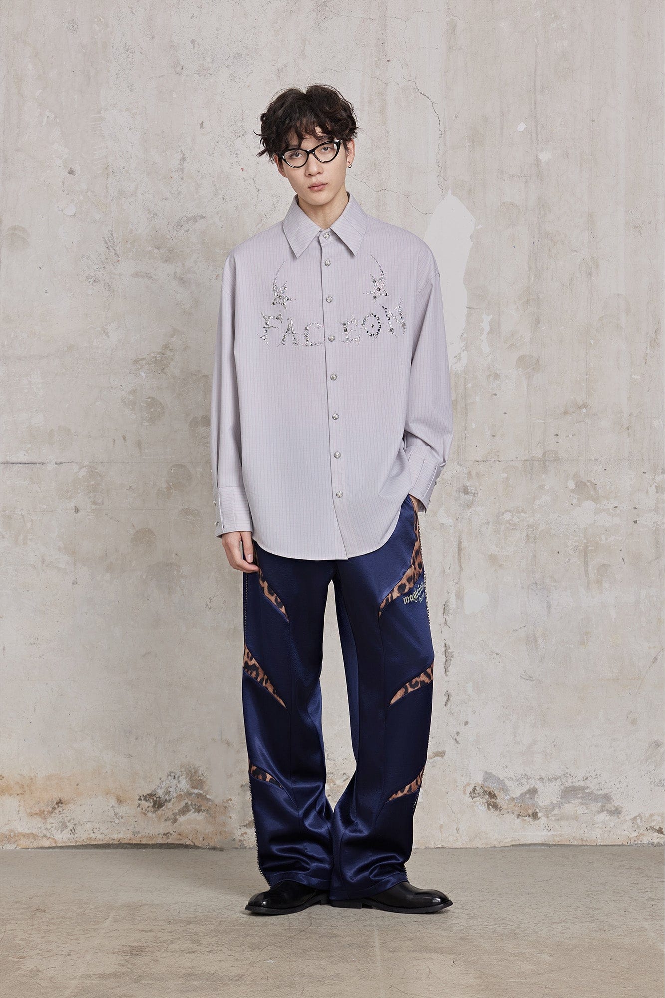 FACEONLAB Pinstriped Rivet Diamond Shirt