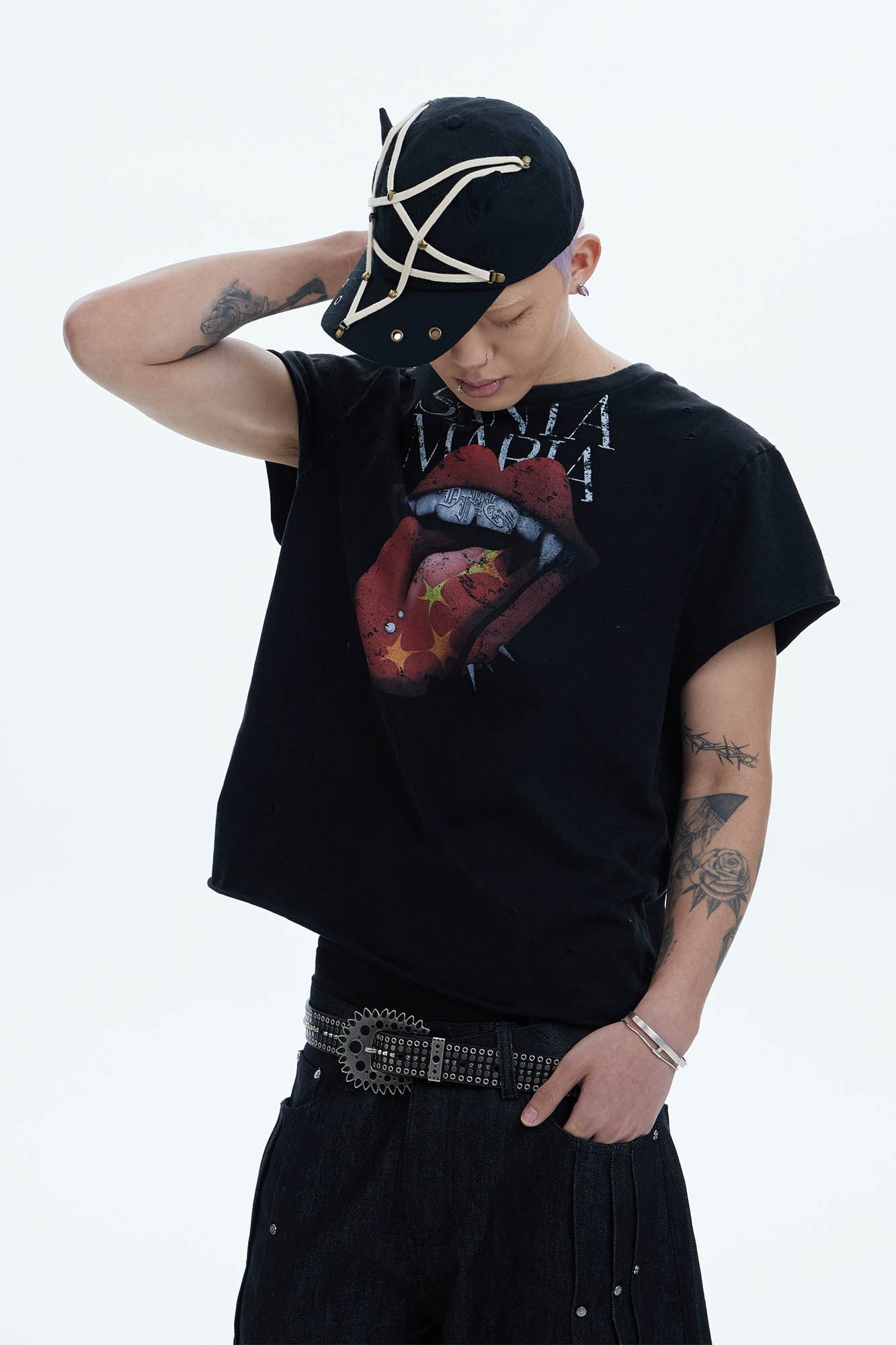 DND4DES Punk Fanged Lips Distressed Tee
