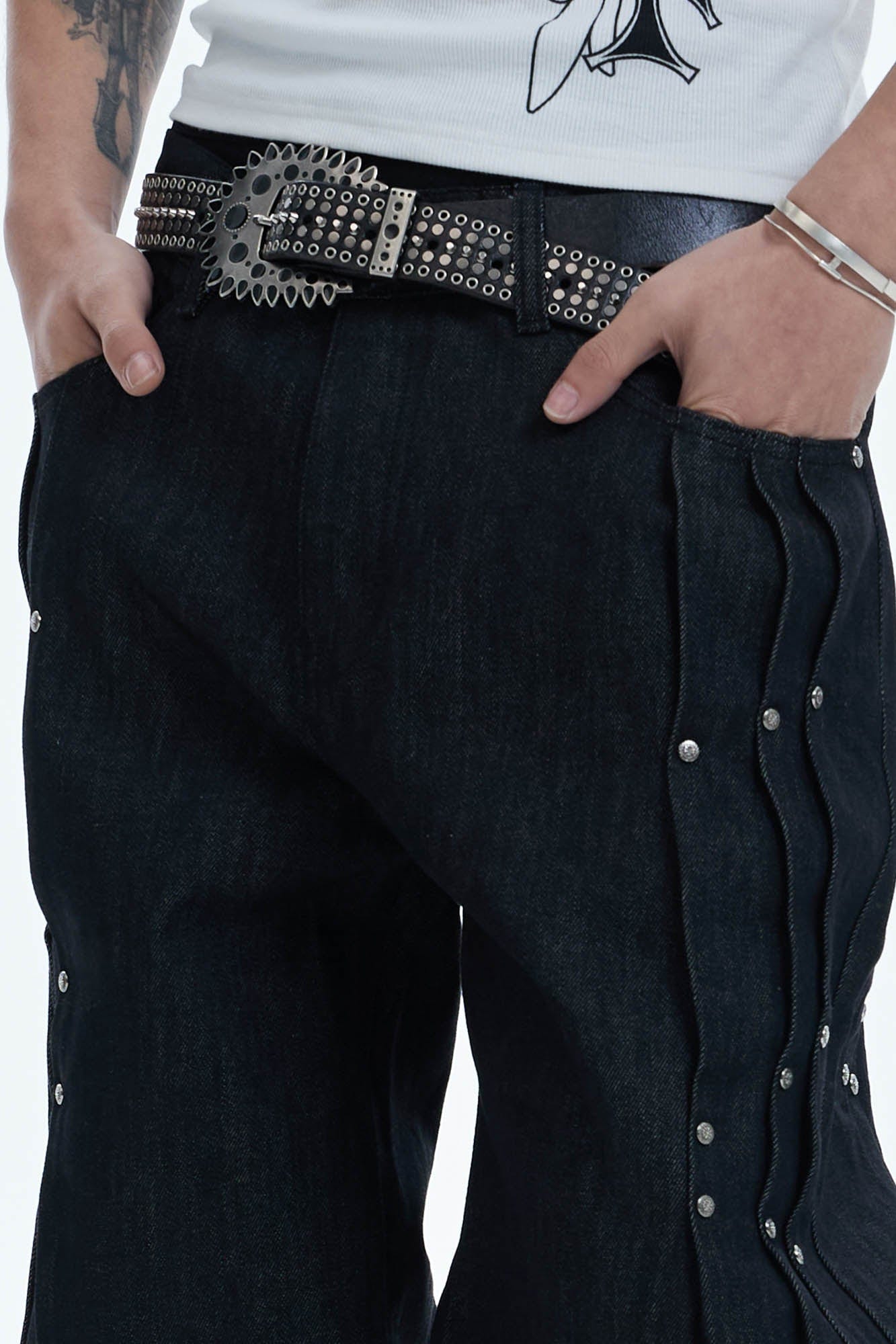 DND4DES Paneled Rivet Wide-Leg Jeans