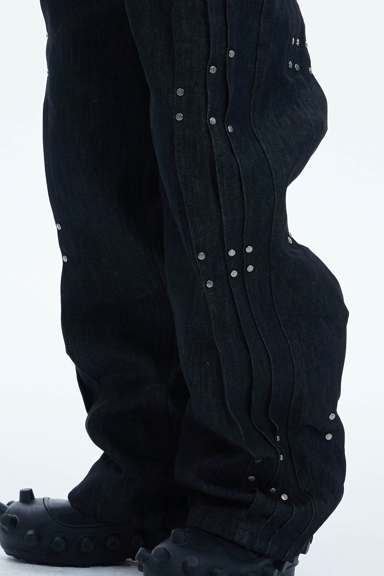 DND4DES Paneled Rivet Wide-Leg Jeans