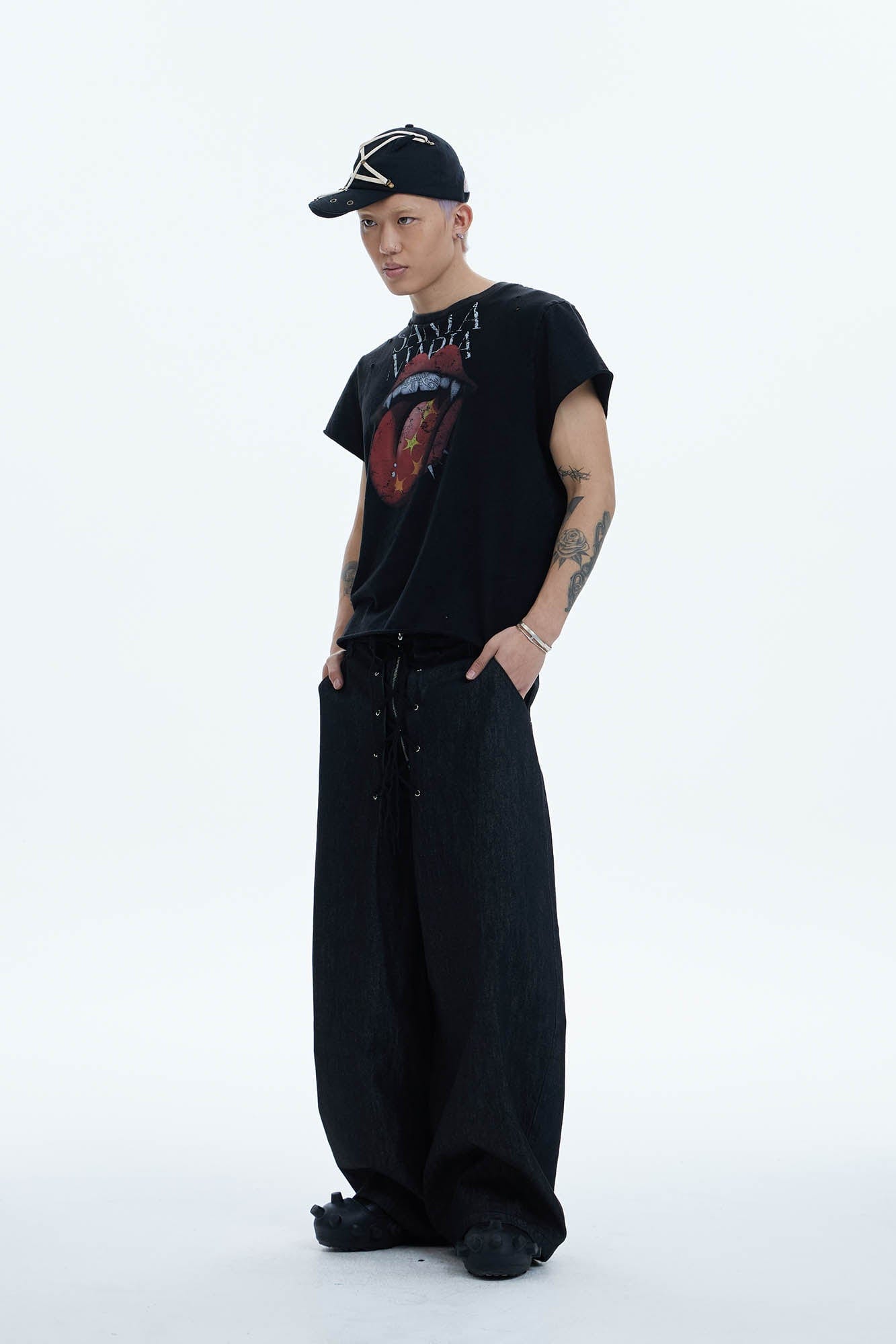 DND4DES Punk Fanged Lips Distressed Tee