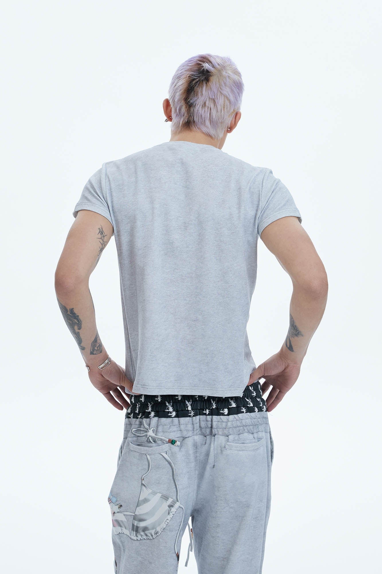 DND4DES Layered-Chain Graphic T-Shirt