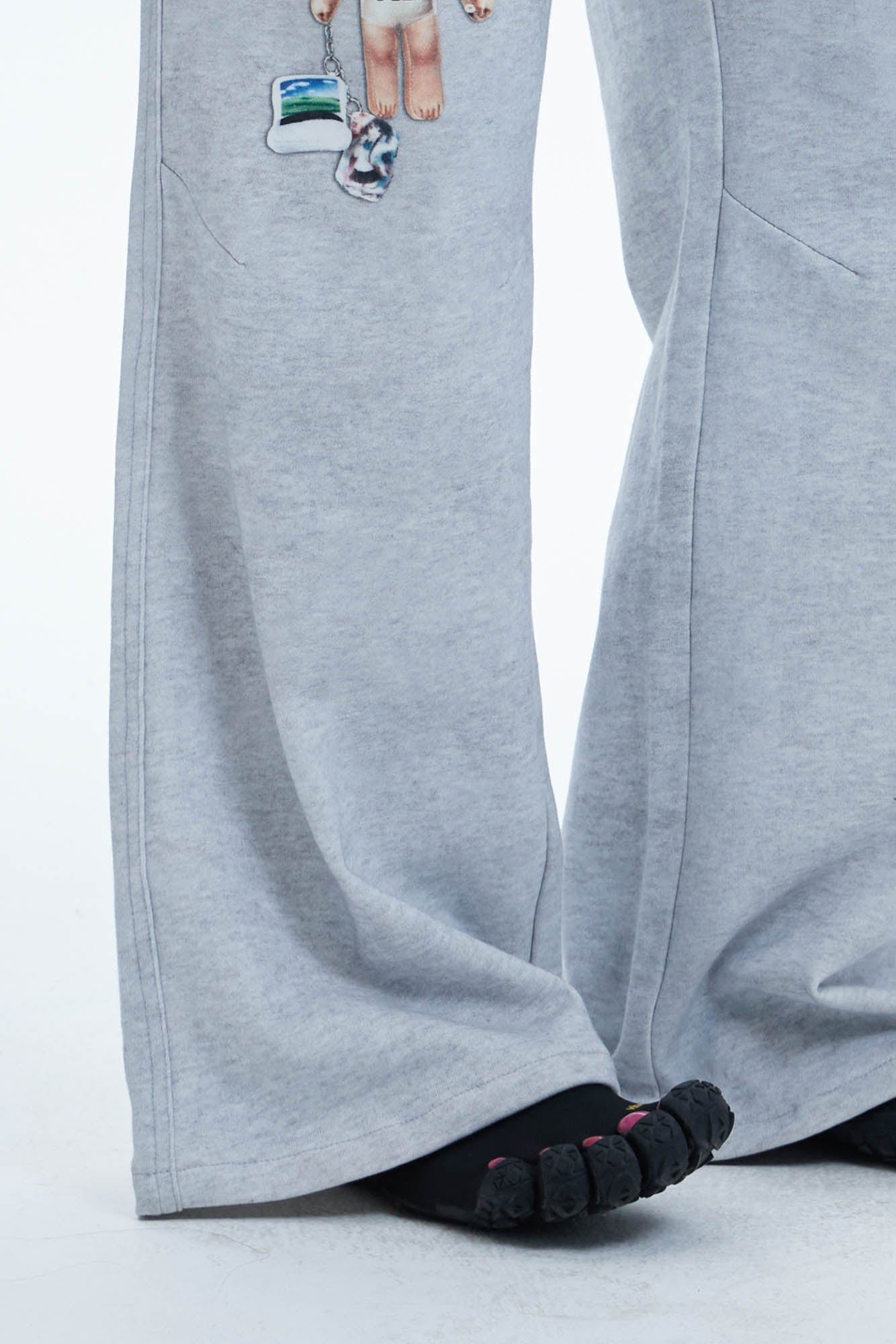 DND4DES Doll Charm Graphic Double-Waist Sweatpants