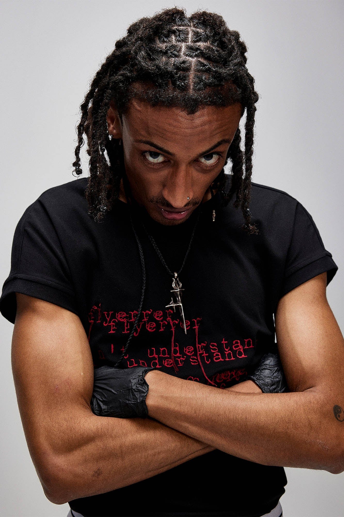 FLYERRER Distorted Lettering Graphic T-Shirt